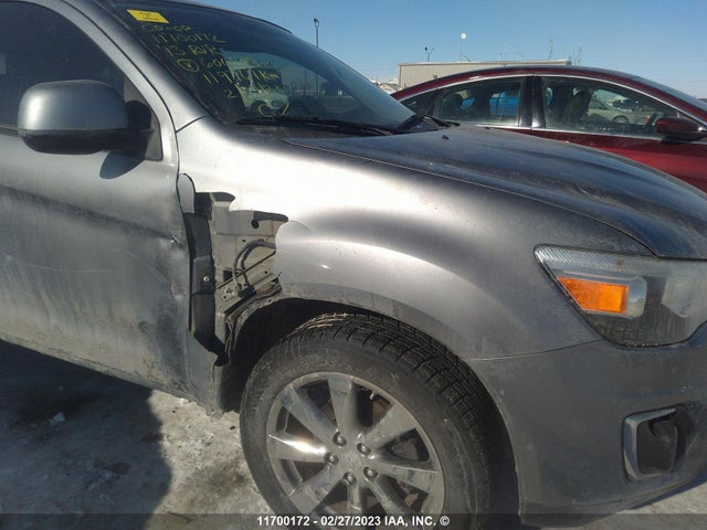 4A4AJ3AU5DE606545 Mitsubishi RVR SE