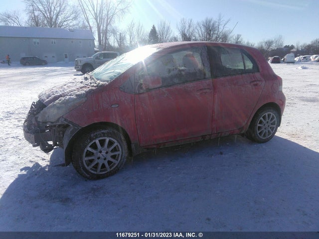 Toyota Yaris 2009 JTDKT923495264799 Image 2
