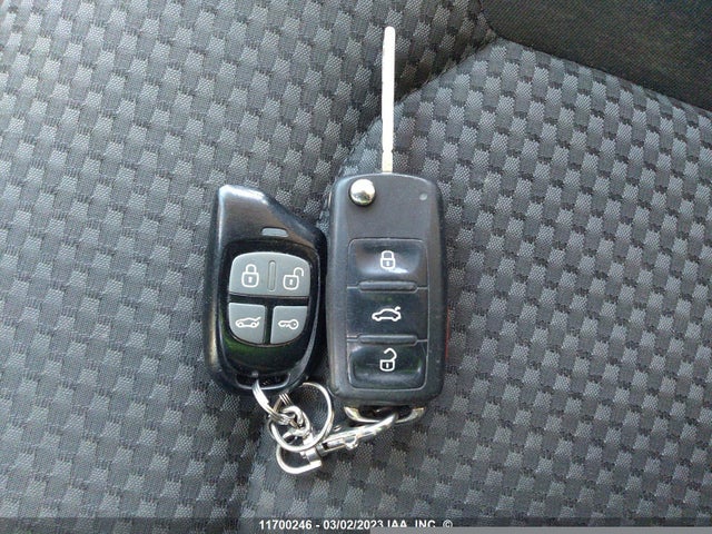 Volkswagen PASSAT S 2013 1VWAH7A32DC026020 Image 3
