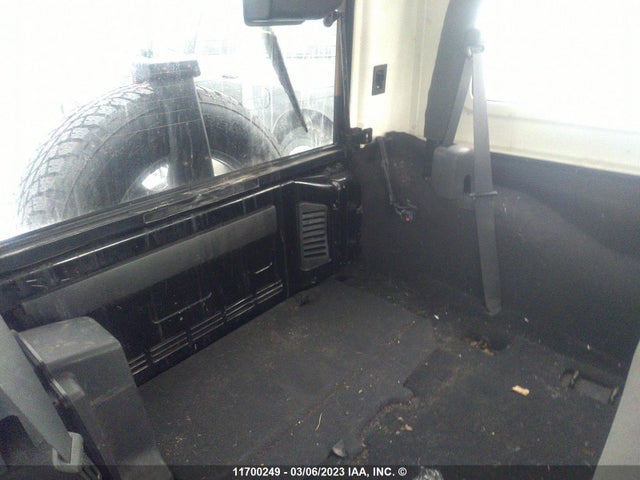 Jeep Wrangler Sahara 2008 1J4FA54198L635682 Image 9