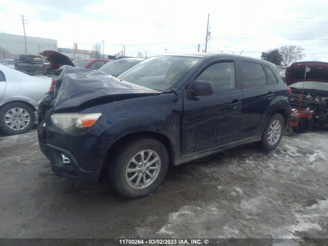 JA4AH3AU0BZ602938 Mitsubishi RVR SE