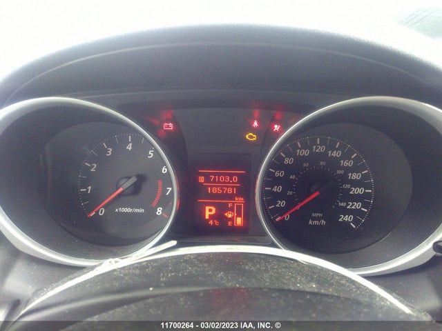 JA4AH3AU0BZ602938 Mitsubishi RVR SE