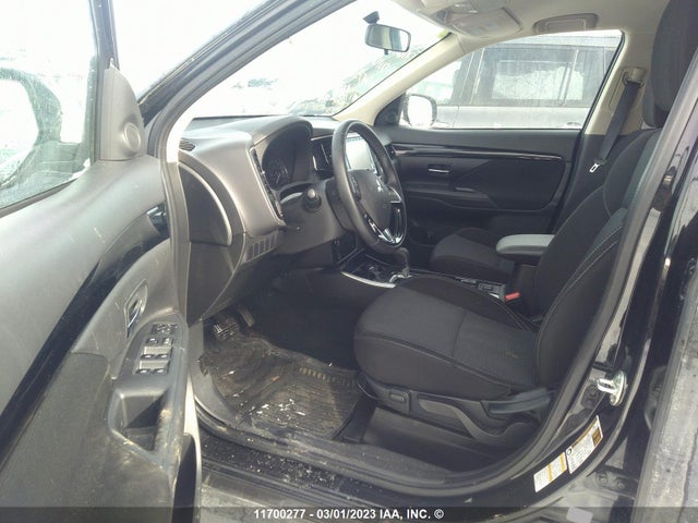 JA4AZ2A3XLZ610898 Mitsubishi Outlander Es