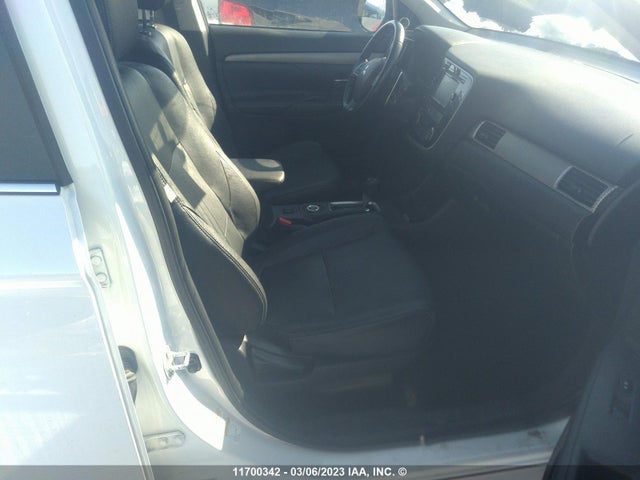JA4JZ4AXXEZ607355 Mitsubishi OUTLANDER GT