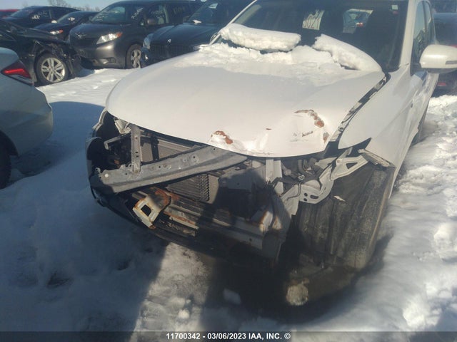 JA4JZ4AXXEZ607355 Mitsubishi OUTLANDER GT