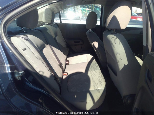 Chevrolet SONIC LS 2015 1G1JA5SH2F4108082 Image 8