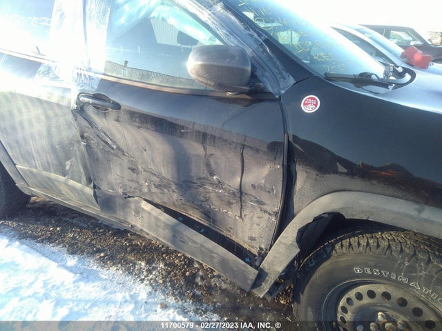 1C4PJMBS5GW349728 Jeep Cherokee Trailhawk