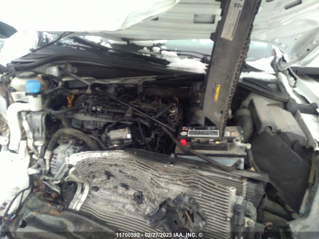 1VWBA7A39JC007906 Volkswagen PASSAT SE