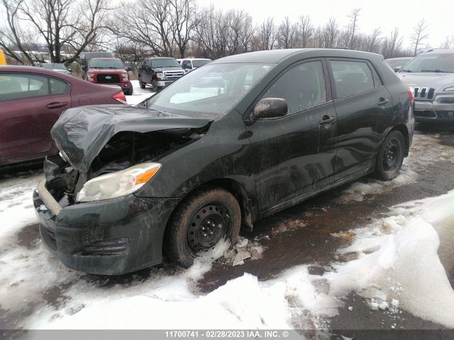 Toyota Matrix Wagon 2011 2T1KU4EE7BC642054 Image 2