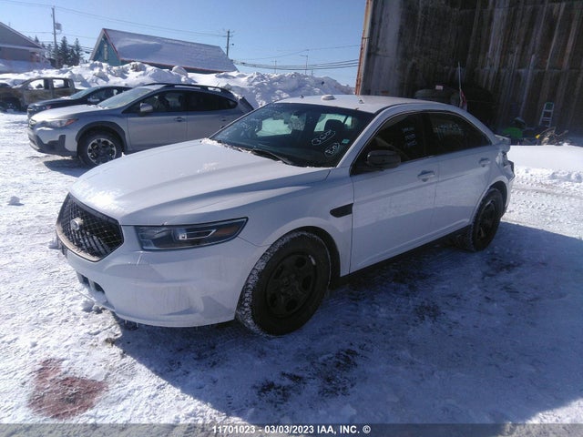 Ford Taurus Police Interceptor 2015 1FAHP2MK2FG197023 Image 2