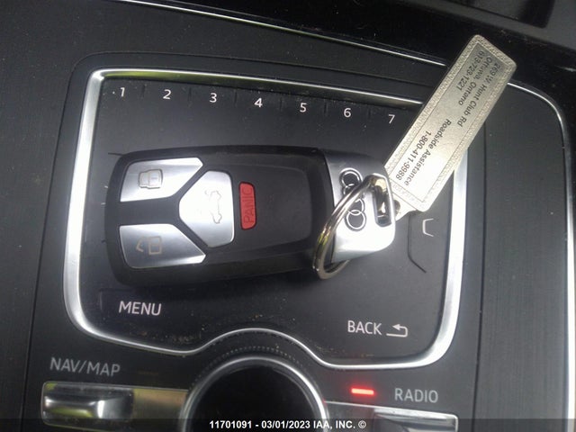 WA1ENAFY4L2030244 Audi Q5 Titanium Premium Plus