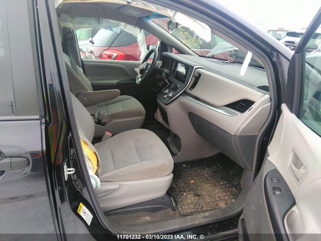 Toyota SIENNA 2015 5TDZK3DC4FS556955 Image 5