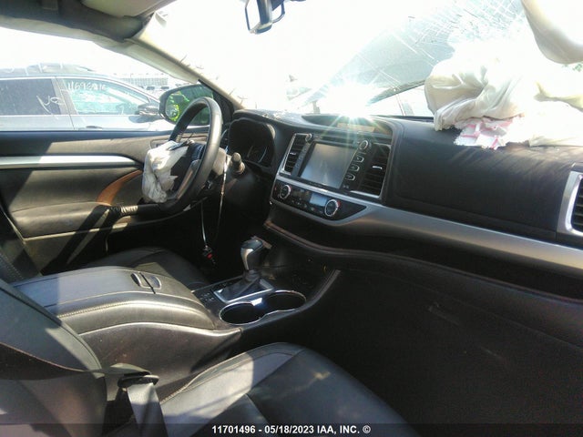 Toyota Highlander Xle 2016 5TDJKRFH3GS261551 Image 7