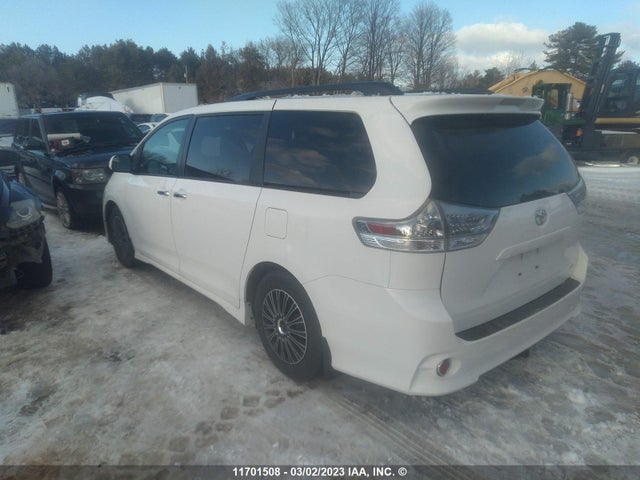 Toyota SIENNA SE 2017 5TDXZ3DC2HS878516 Image 5