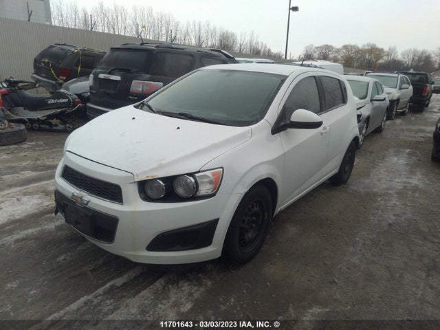Chevrolet SONIC LS 2014 1G1JA6EH4E4142945 Image 2