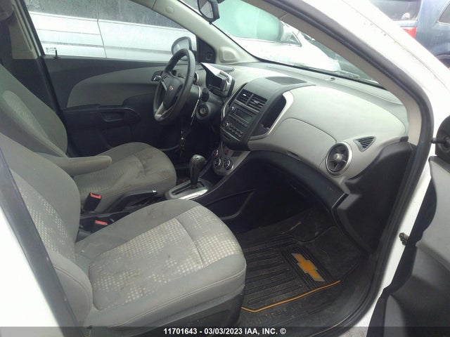 Chevrolet SONIC LS 2014 1G1JA6EH4E4142945 Image 5