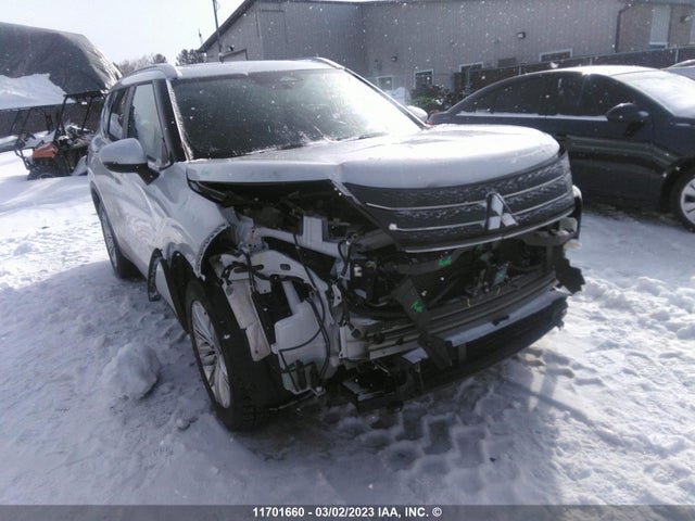 JA4J4UA81NZ608353 Mitsubishi Outlander
