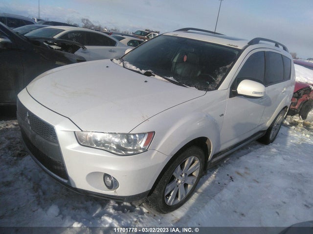 JA4JT5AX3BU608623 Mitsubishi OUTLANDER GT
