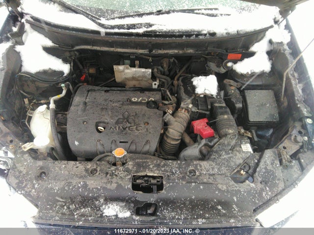 JA4AJ3AU9CZ601986 Mitsubishi RVR SE