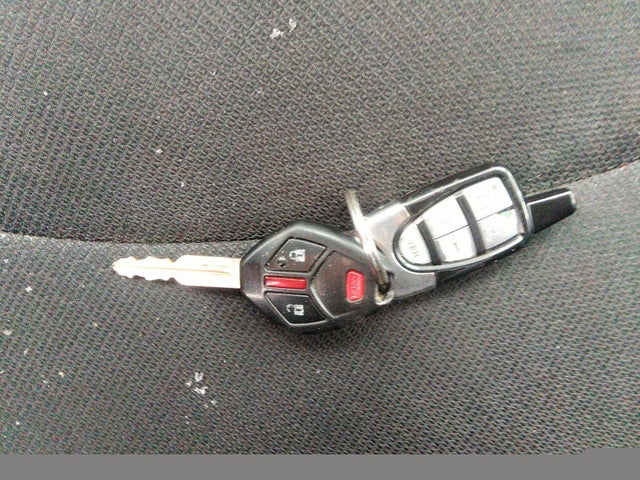 JA4AJ3AU9CZ601986 Mitsubishi RVR SE