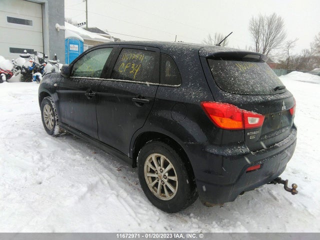 JA4AJ3AU9CZ601986 Mitsubishi RVR SE