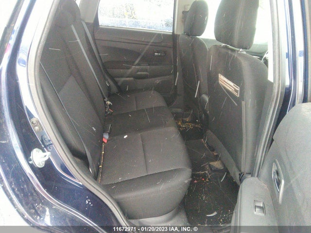JA4AJ3AU9CZ601986 Mitsubishi RVR SE