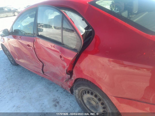 3VW2K7AJ0EM351558 Volkswagen JETTA S