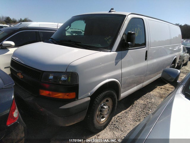 Chevrolet Express G2500 2020 1GCWGBFP4L1173931 Image 2