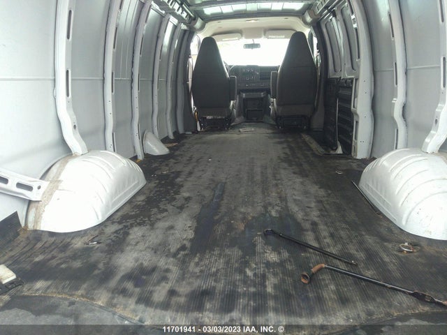 Chevrolet Express G2500 2020 1GCWGBFP4L1173931 Image 10