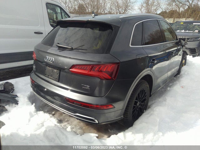 WA1FNAFY3J2153678 Audi Q5 Technik S-line