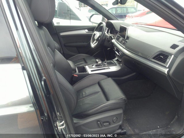 WA1FNAFY3J2153678 Audi Q5 Technik S-line