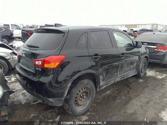 JA4AJ3AU8HZ601680 Mitsubishi RVR