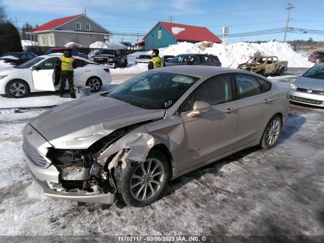 Ford Fusion Se Hybrid 2017 3FA6P0LU7HR160513 Image 2