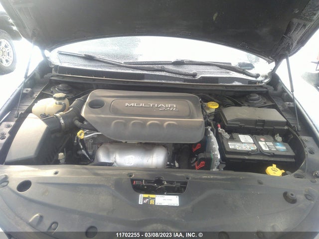 1C3CCCAB2FN634125 Chrysler 200 Limited
