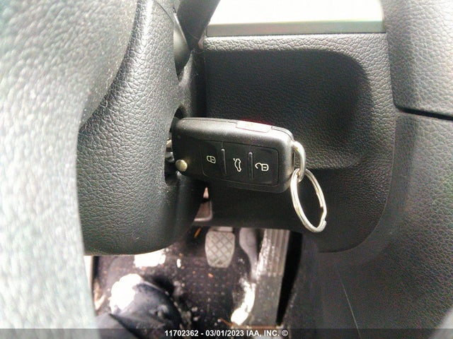 Volkswagen Golf 2012 WVWCA7AJ0CW031101 Image 3