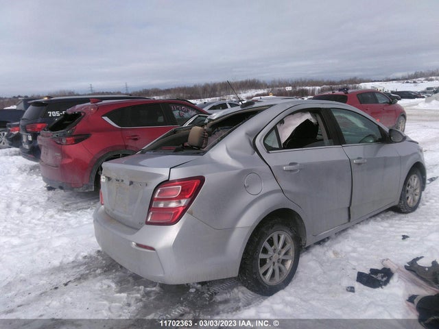 Chevrolet SONIC LT 2018 1G1JD5SH7J4104979 Image 4