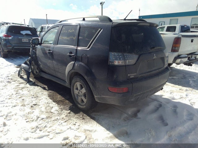 JA4JT3AX7DU602962 Mitsubishi Outlander Se