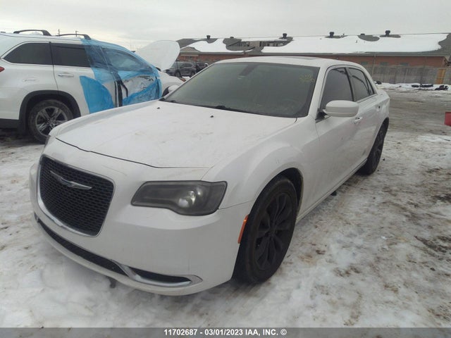 2C3CCARG5FH767202 Chrysler 300 Limited