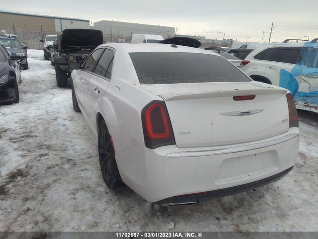 2C3CCARG5FH767202 Chrysler 300 Limited