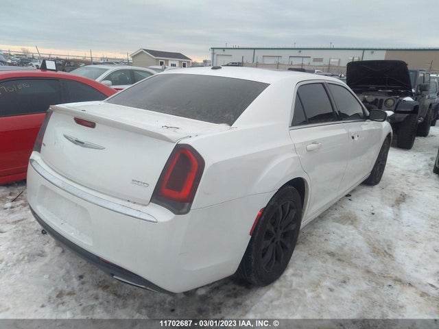 2C3CCARG5FH767202 Chrysler 300 Limited