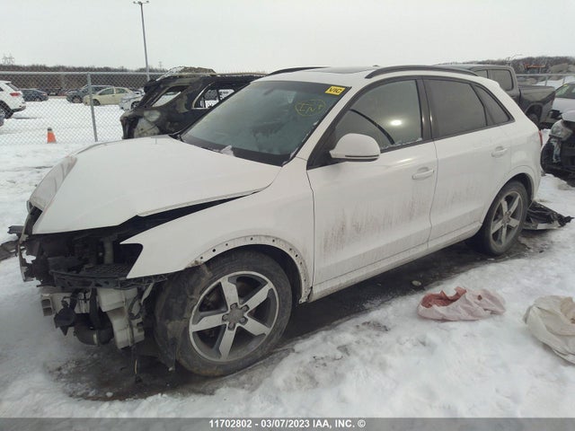 Audi Q3 Premium Plus 2015 WA1EFEFS3FR003094 Image 2