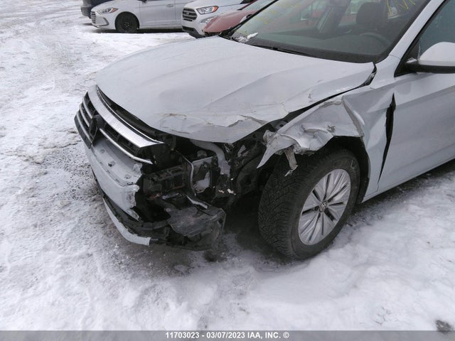 3VWC57BU7KM008262 Volkswagen Jetta S/se/r-line