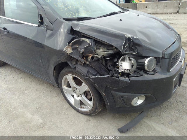 Chevrolet SONIC LT 2015 1G1JC6SH8F4197267 Image 7