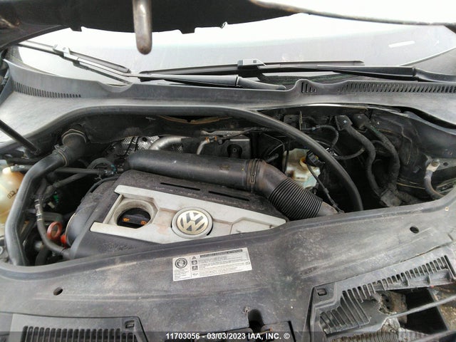 3VWRJ8AJ0AM035479 Volkswagen Jetta Wolfsburg