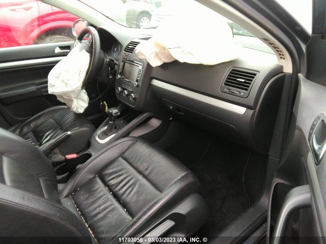 3VWRJ8AJ0AM035479 Volkswagen Jetta Wolfsburg