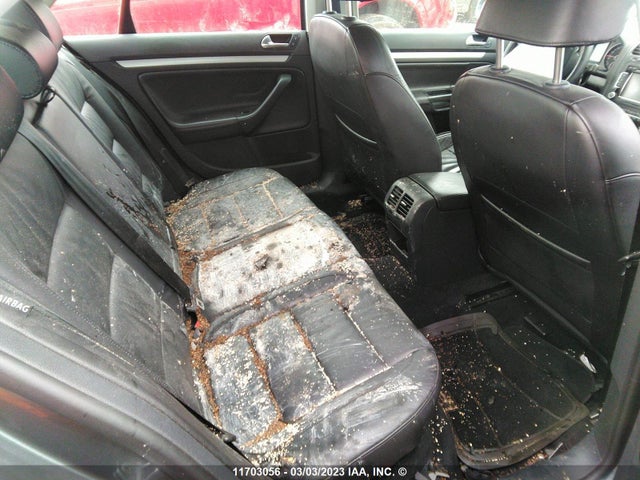3VWRJ8AJ0AM035479 Volkswagen Jetta Wolfsburg