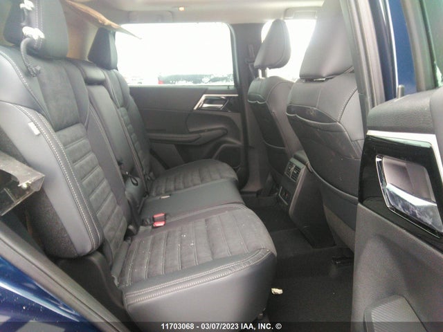 JA4JAUAB9N7618578 Mitsubishi Outlander Se/black Edition