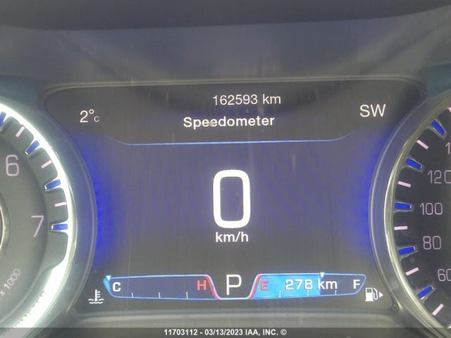 Chrysler 200 C 2016 1C3CCCCG4GN180809 Image 7