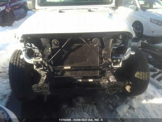 1C4HJXEN3MW547893 Jeep Wrangler Unlimited Sahara