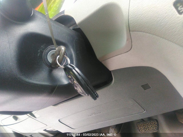 Toyota SIENNA 2011 5TDZK3DC7BS148007 Image 3